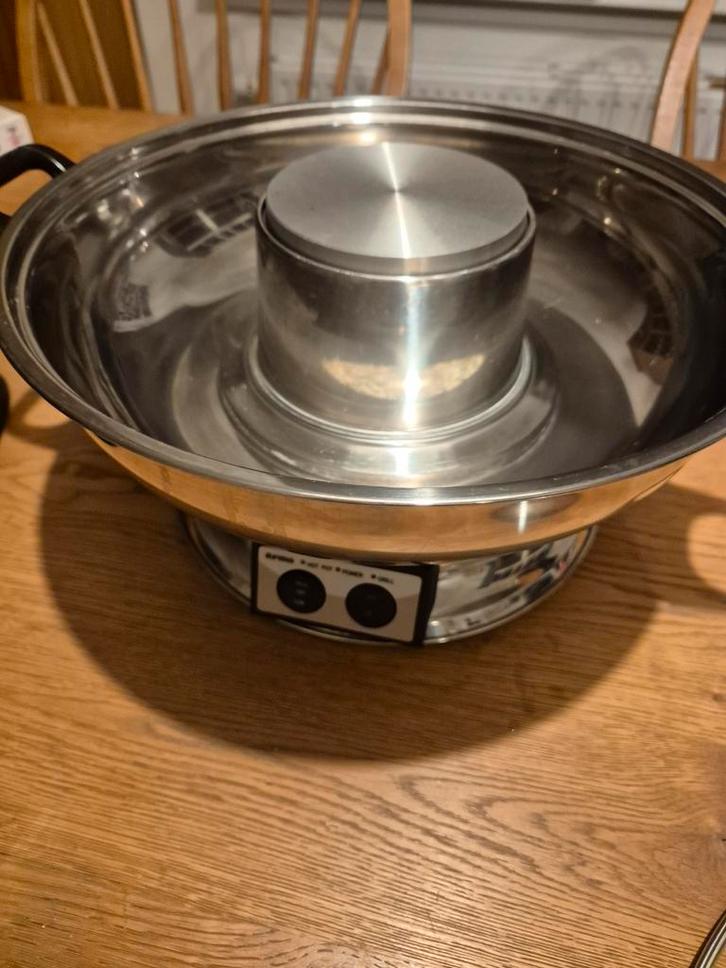 Elektrische Hotpot - merk Remo, Huis en Inrichting, Keuken | Keukenbenodigdheden, Zo goed als nieuw, Ophalen of Verzenden