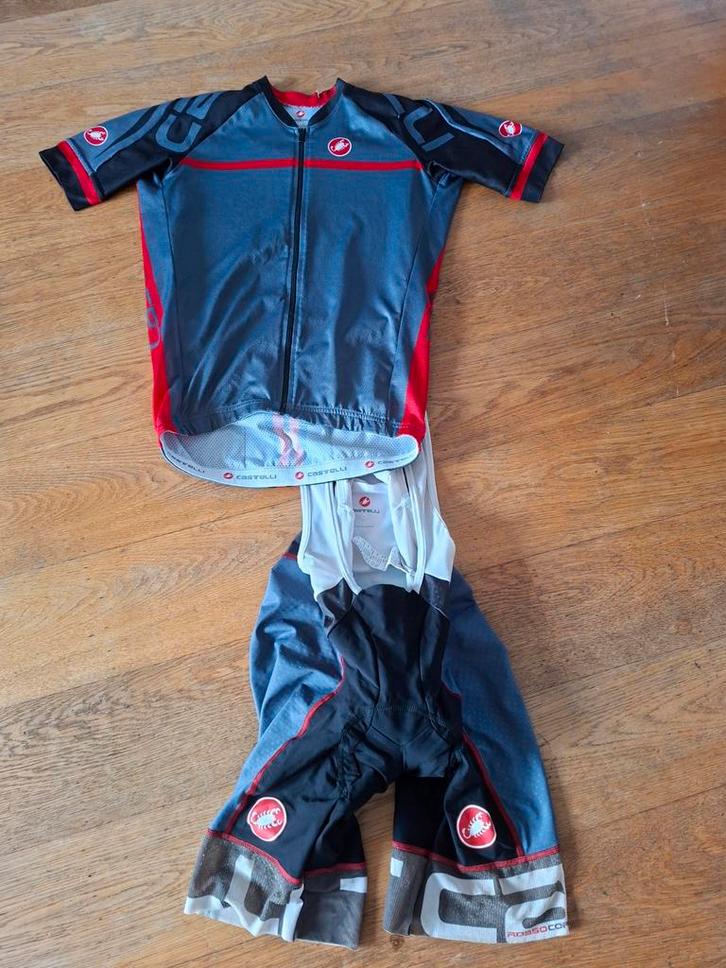 Castelli Aero Fietsset M, Fietsen en Brommers, Fietsaccessoires | Fietskleding, Gebruikt, Bovenkleding, Ophalen of Verzenden