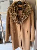 Monnari wollen winterjas, mantel, met bontkraag. mt. 38., Ophalen of Verzenden, Zo goed als nieuw, Maat 38/40 (M), Beige