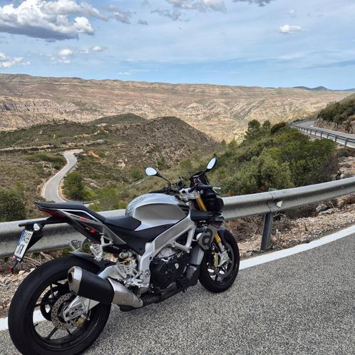 Aprilia Tuono V4 1100 RR Portimao Grey, Motoren, Motoren | Aprilia, Particulier, Naked bike, meer dan 35 kW, 4 cilinders, Motorrijbewijs A