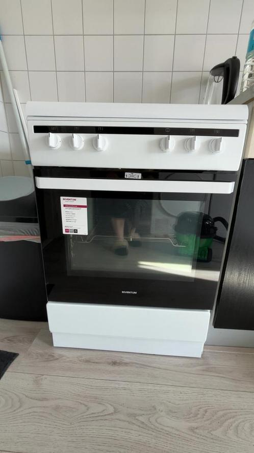 Inventum gasfornuis met oven, Witgoed en Apparatuur, Fornuizen, Zo goed als nieuw, Vrijstaand, Gas, 4 kookzones, 85 tot 90 cm