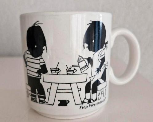 Beker Jip en Janneke, Huis en Inrichting, Keuken | Servies, Zo goed als nieuw, Kop(pen) en/of Schotel(s), Overige stijlen, Ophalen of Verzenden