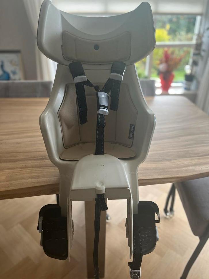 Bobike Achterzitje met Draagbeugel en bagagedrager klemmen, Fietsen en Brommers, Fietsaccessoires | Fietsstoeltjes, Gebruikt, Achterzitje