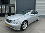 Uniek Mercedes-Benz C-Klasse 1.8 Kompr automaat/schuifdak, Automaat, 74 €/maand, Zwart, 4 cilinders