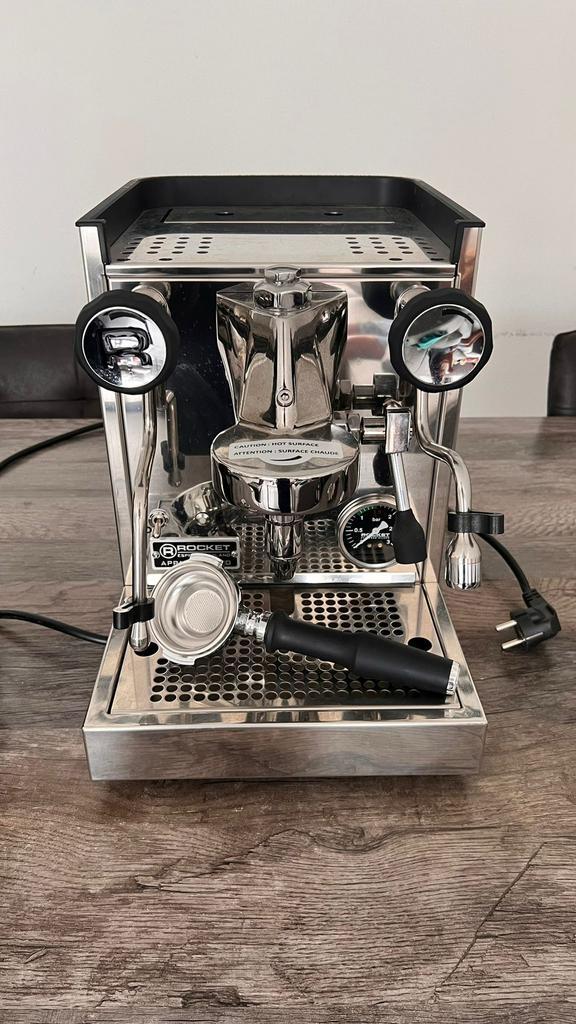Rocket Appartamento + Varia VS3 Koffiemolen, Witgoed en Apparatuur, Koffiezetapparaten, Zo goed als nieuw, Gemalen koffie, Espresso apparaat