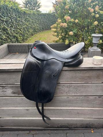 Albion saddle SLK EUROPA 17,5 inch beschikbaar voor biedingen