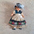 Vintage popje in Klederdracht, Antiek en Kunst, Ophalen of Verzenden