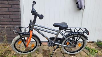 Loekie Pickup 16 inch - Jongensfiets beschikbaar voor biedingen