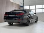 BMW 5-serie 545e xDrive High Executive G30 LCi M Sport 394 P, Gebruikt, 394 pk, 2000 kg, Zwart