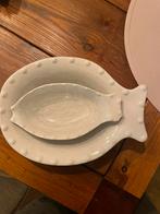 2 kommetjes in vorm van vis, kleine is beschadigd, Antiek en Kunst, Ophalen