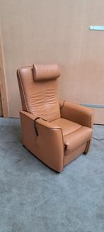 Elektrische sta op stoel, Huis en Inrichting, Fauteuils, Ophalen, Gebruikt, 50 tot 75 cm