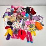 Verzameling vintage Barbie kleding, Kinderen en Baby's, Speelgoed | Poppen, Ophalen of Verzenden, Zo goed als nieuw, Barbie
