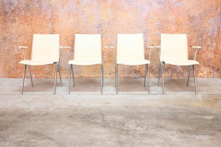 ZGANieuw 4 cremekleurige leren Leolux Natello design stoelen, Huis en Inrichting, Stoelen, Zo goed als nieuw, Vier, Leer, Metaal