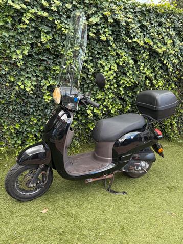 BTC Milano scooter 2016 beschikbaar voor biedingen