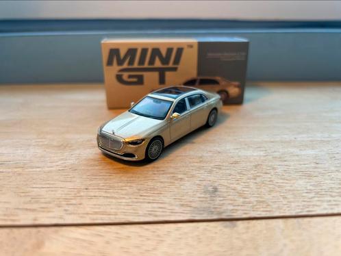 MiniGT Mercedes-Maybach S680 Champagne Metallic, Hobby en Vrije tijd, Modelauto's | Overige schalen, Zo goed als nieuw, Ophalen of Verzenden