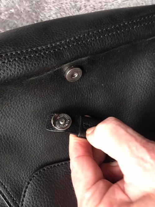 Zo goed als nieuw zwart imitatie-leren Esprit Schoudertasje, Sieraden, Tassen en Uiterlijk, Tassen | Schoudertassen, Zo goed als nieuw