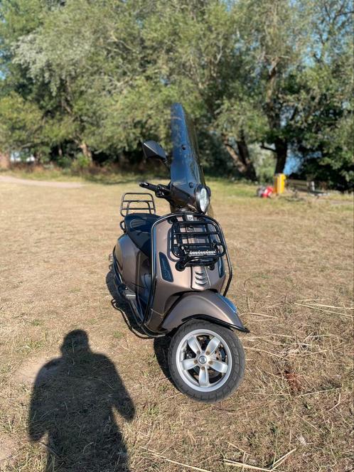 Vespa Primavera 4t 2014 Full option champagne bruin, Fietsen en Brommers, Scooters | Vespa, Zo goed als nieuw, Overige modellen