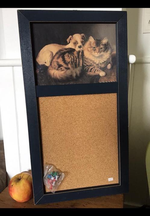 Memobord, hout & kurk prikbord met prikkers, en hond & poes., Huis en Inrichting, Woonaccessoires | Memoborden, Ophalen of Verzenden