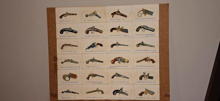 Antieke tekening diverse pistolen, Antiek en Kunst, Kunst | Niet-Westerse kunst, Ophalen of Verzenden
