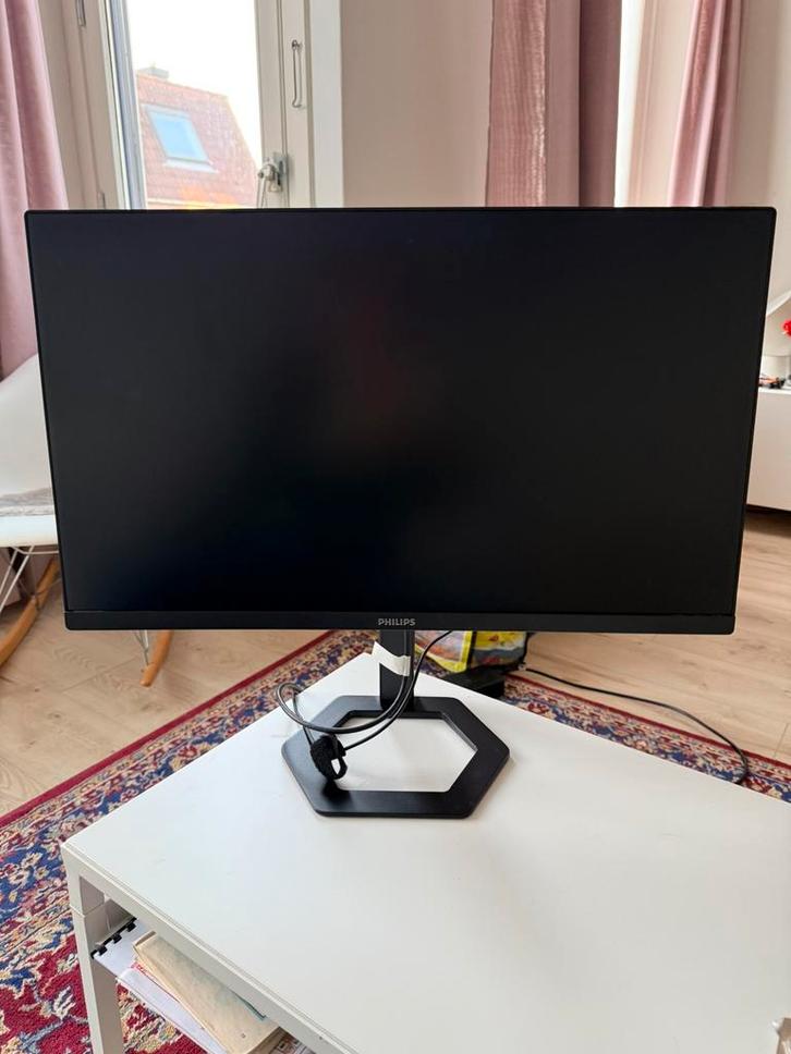 Philips 24“ beeldscherm met USB-c dock, Computers en Software, Monitoren, Zo goed als nieuw, 61 t/m 100 Hz, HDMI, Ingebouwde speakers