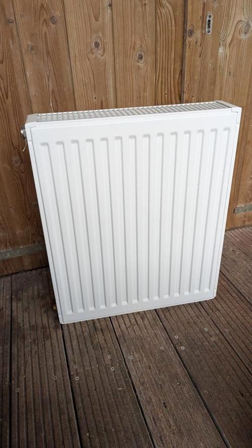 Radiatoren, Doe-het-zelf en Verbouw, Verwarming en Radiatoren, Zo goed als nieuw, Radiator, 800 watt of meer, Ophalen