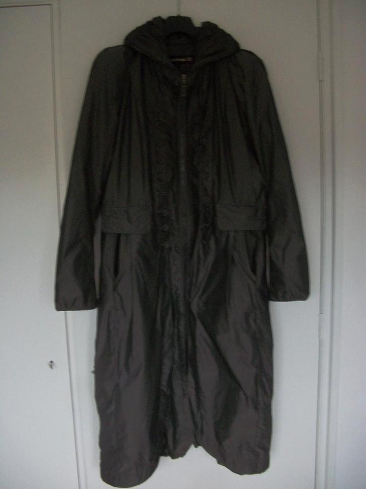 Lange Winterjas - Groen - Greenstone - 40 - zgan, Kleding | Dames, Jassen | Winter, Zo goed als nieuw, Maat 38/40 (M), Groen, Ophalen of Verzenden