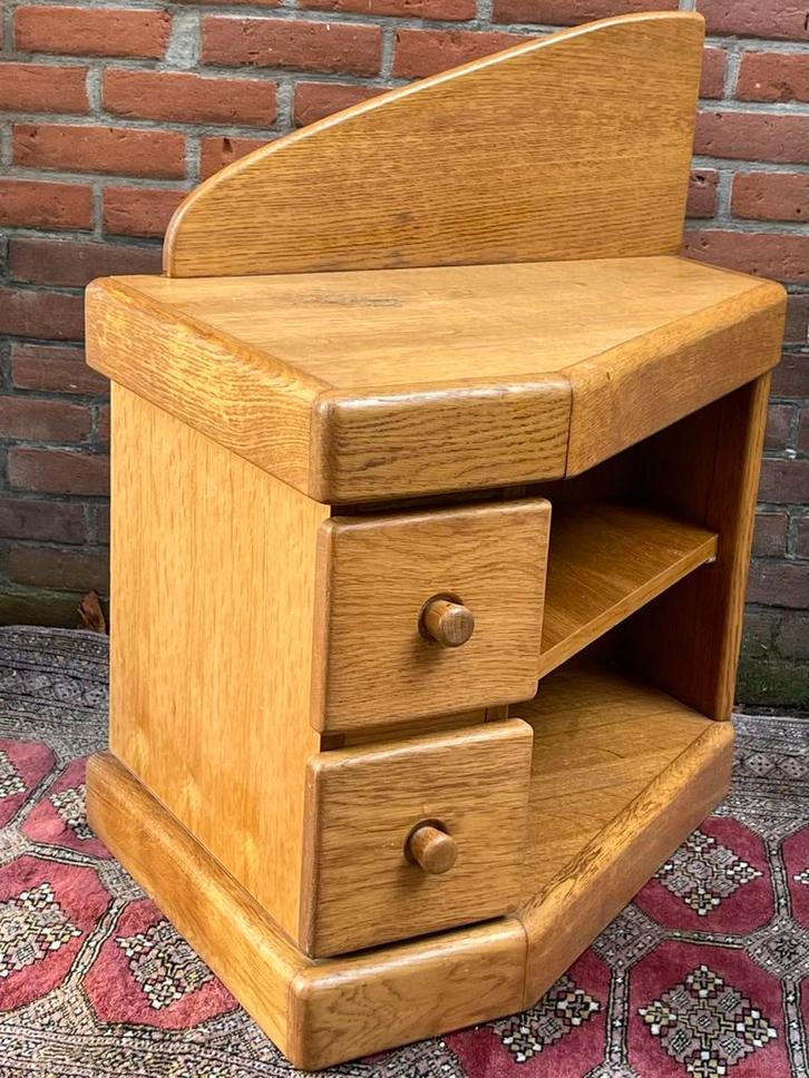 vintage eighties eiken nachtkastje bijzondere vorm kastje, Huis en Inrichting, Slaapkamer | Nachtkastjes, Gebruikt, 70 cm of meer