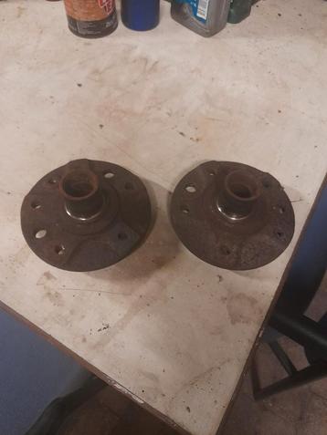 Opel calibra v6 wielnaaf beschikbaar voor biedingen
