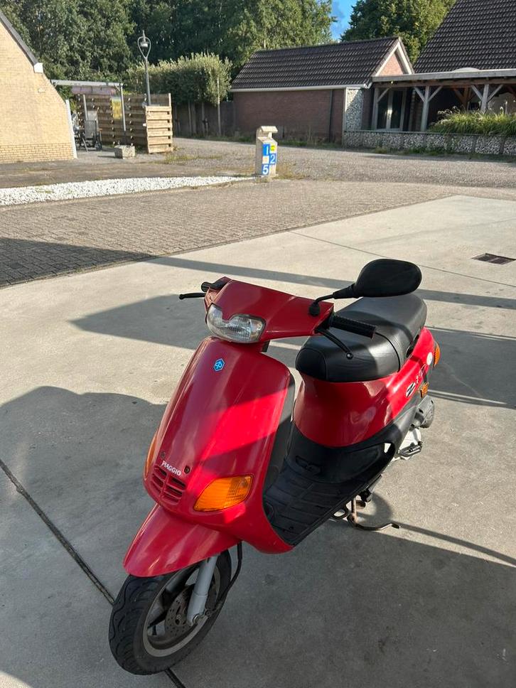 Piaggio Zip Type 3 50cc 2 takt, Fietsen en Brommers, Scooters | Piaggio, Zo goed als nieuw, Zip, Maximaal 45 km/u, Tweetakt, Ophalen