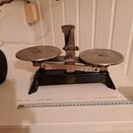 Antiek weegschaaltje, Witgoed en Apparatuur, Weegschalen, Ophalen of Verzenden, Gebruikt, 500 gram of grover, Minder dan 10 kg