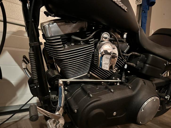 Harley Davidson Streetbob 2006 - Stoere Bobber!, Motoren, Motoren | Harley-Davidson, Particulier, Chopper, meer dan 35 kW, 2 cilinders