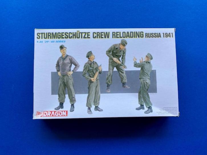 DRAGON 6192 Sturmgeschütze Crew Reloading Russia 1941 1/35, Hobby en Vrije tijd, Modelbouw | Figuren en Diorama's, Nieuw, 1:35 tot 1:50
