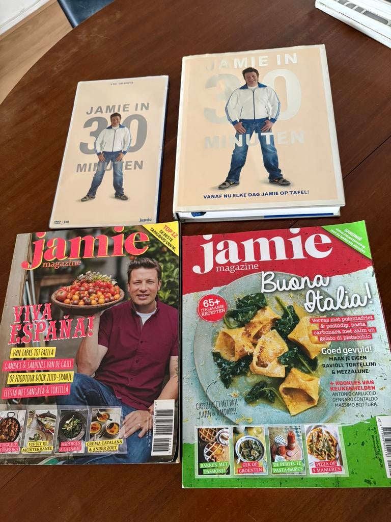 Kookboeken van Jamie Oliver/ tijdschriften, Boeken, Tijdschriften en Kranten, Ophalen of Verzenden, Zo goed als nieuw, Damesbladen