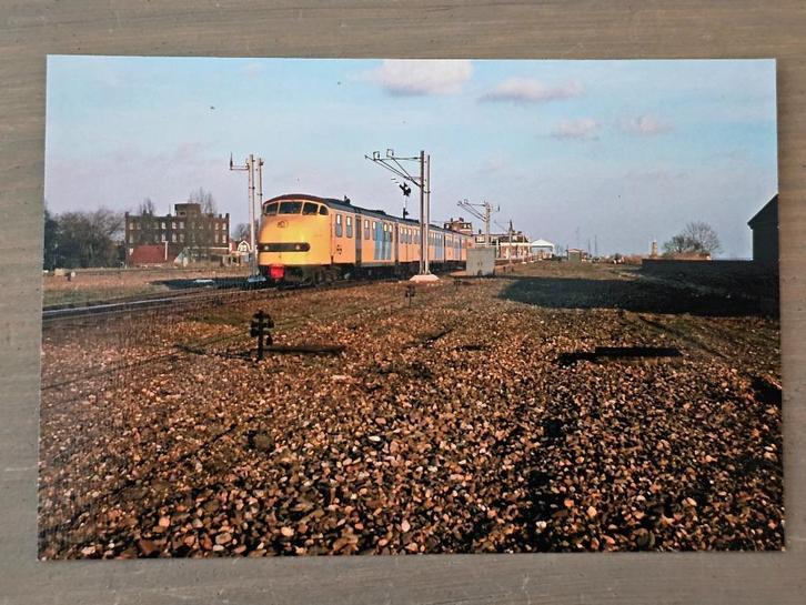 Foto TREIN NS Nederlandse Spoorwegen Diesel DE3 Plan U, Verzamelen, Spoorwegen en Tramwegen, Gebruikt, Trein, Overige typen, Verzenden