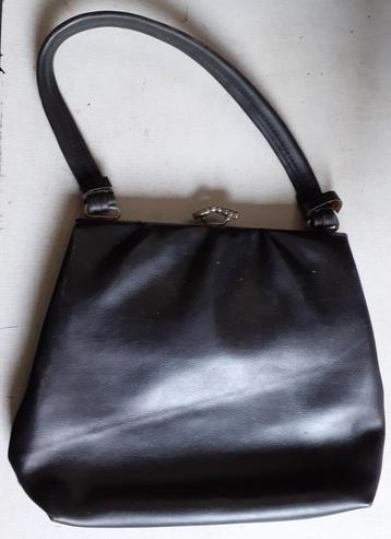 Zwarte tas handtas beschikbaar voor biedingen