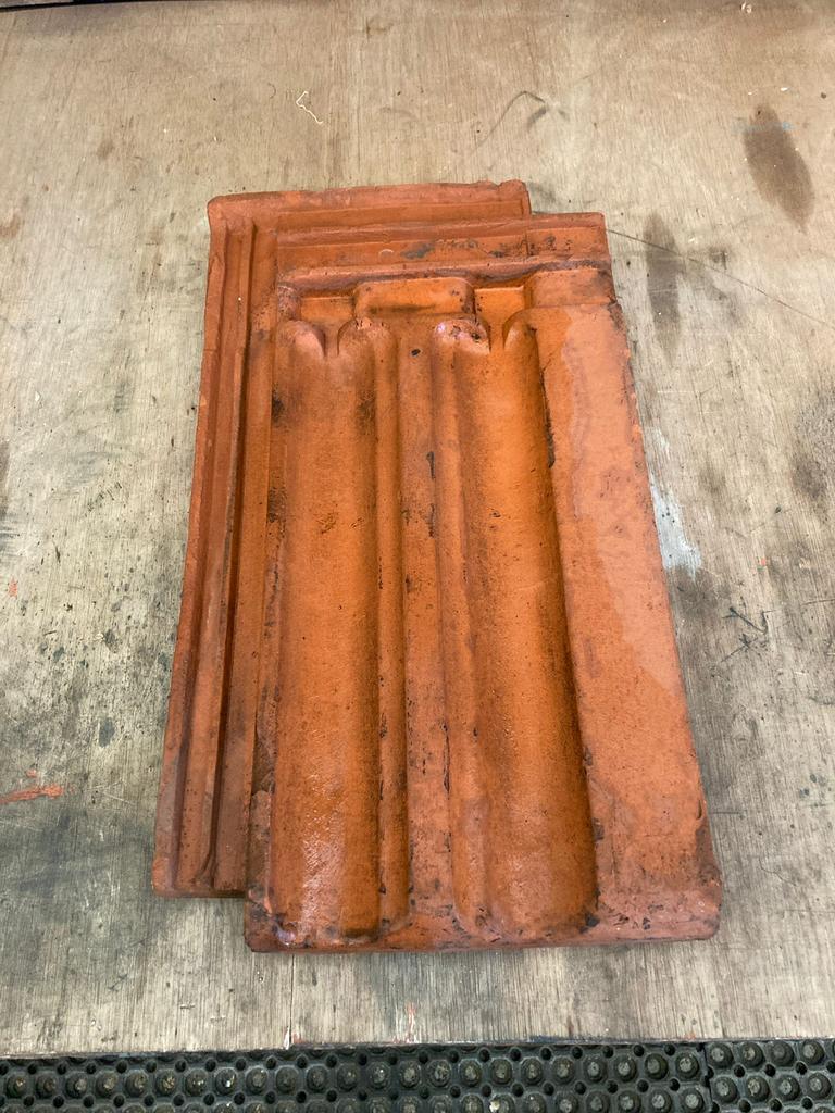 Ca. 275 natuurrode vlakke Mulder dakpan., Doe-het-zelf en Verbouw, Dakpannen en Dakbedekking, Ophalen, Steen of Klei, Zo goed als nieuw