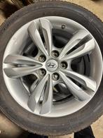 Hyundai Kona Velgen met Winterbanden 17 inch. 215/50, Auto-onderdelen, Ophalen, Velg(en), 17 inch, Winterbanden
