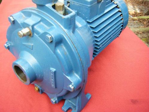 Waterpomp :  PEDROLLO -220V  - 160 L/M   - 9.6 KUUB PER UUR, Tuin en Terras, Waterpompen, Gebruikt, Elektrisch, Besproeiingspomp