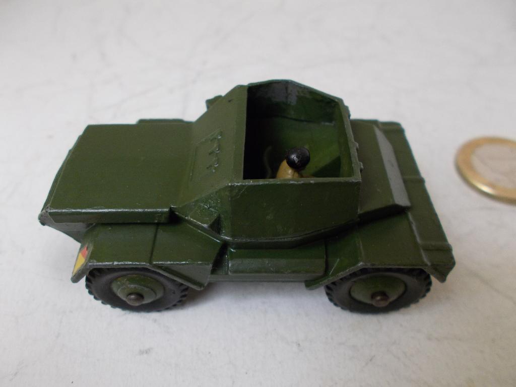 1954 Dinky Toys 673 SCOUT CAR + DRIVER I.g.st. (-C-), Ophalen of Verzenden, Zo goed als nieuw, Auto, Dinky Toys