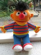 Sesamstraat Ernie merk Hasbro uit 2010 meet ca 25 cm, Kinderen en Baby's, Ophalen of Verzenden, Zo goed als nieuw, Overige typen