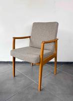 Vintage Wilkhahn armleuning stoel opnieuw gestoffeerd, Huis en Inrichting, Stoelen, Ophalen, Hout, Gebruikt, Vintage