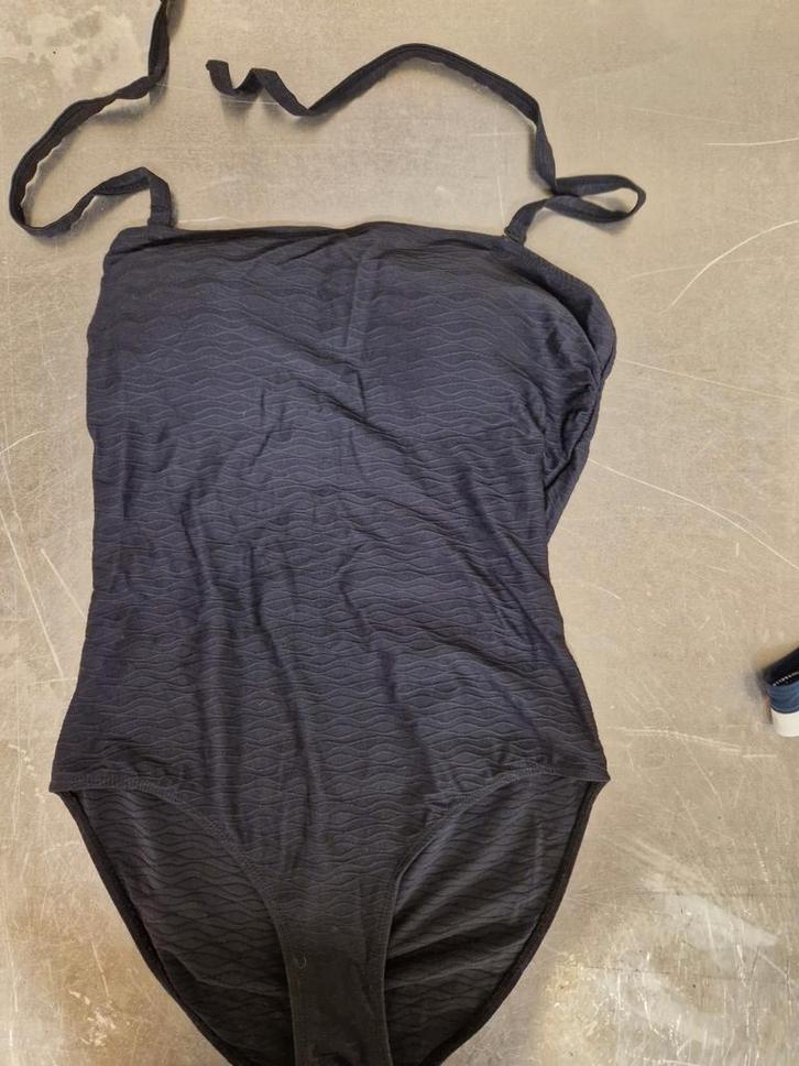 Mooi ZGAN zwart badpak maat 38/40, Kleding | Dames, Badmode en Zwemkleding, Zo goed als nieuw, Badpak, Zwart, Ophalen of Verzenden