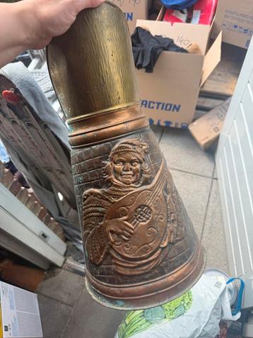 Antieke kolenschep (of leuk voor de paraplu) beschikbaar voor biedingen