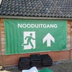 7 x nooduitgang bouwhek doeken festival bouwterrein, Doe-het-zelf en Verbouw, Overige Doe-het-zelf en Verbouw, Ophalen, Gebruikt