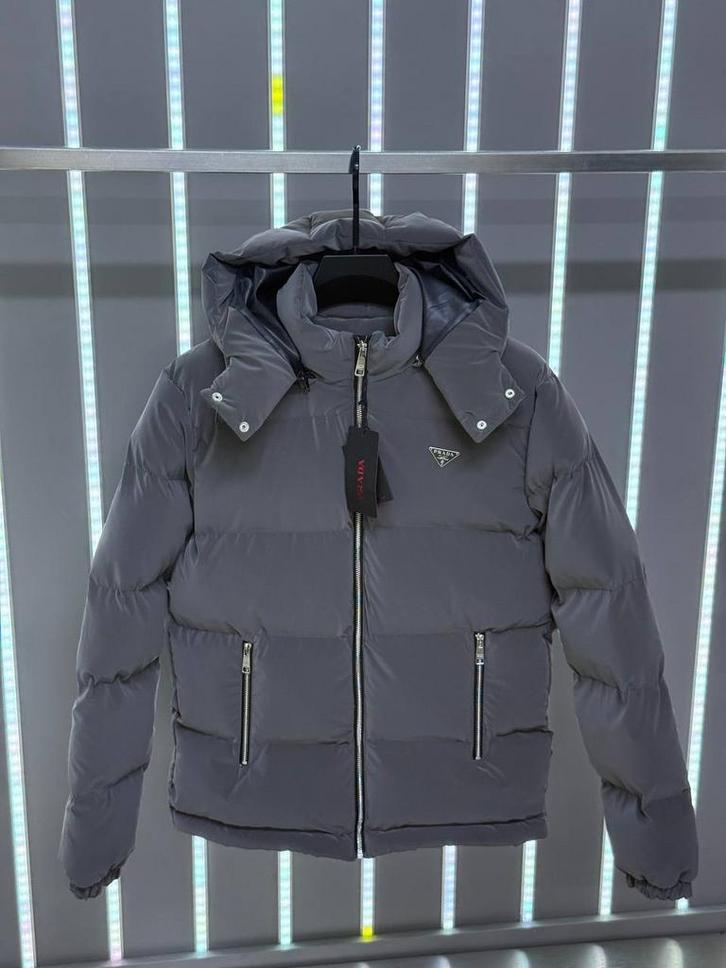 Prada winterjassen grey/beige, Kleding | Heren, Jassen | Winter, Nieuw, Overige maten, Grijs, Verzenden