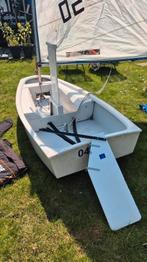 Snelle Optimist (ex wedstrijdbootje), Watersport en Boten, Ophalen of Verzenden, Gebruikt, Minder dan 15 m²