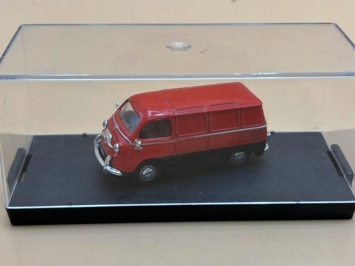 Fiat 600 Multipla 1:43 Brumm, Hobby en Vrije tijd, Modelauto's | 1:43, Gebruikt, Auto, Overige merken, Ophalen of Verzenden