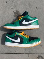 Air Jordan 1 Low SE Holiday Special (2022), Kleding | Heren, Schoenen, Overige kleuren, Nike, Ophalen of Verzenden, Sneakers of Gympen