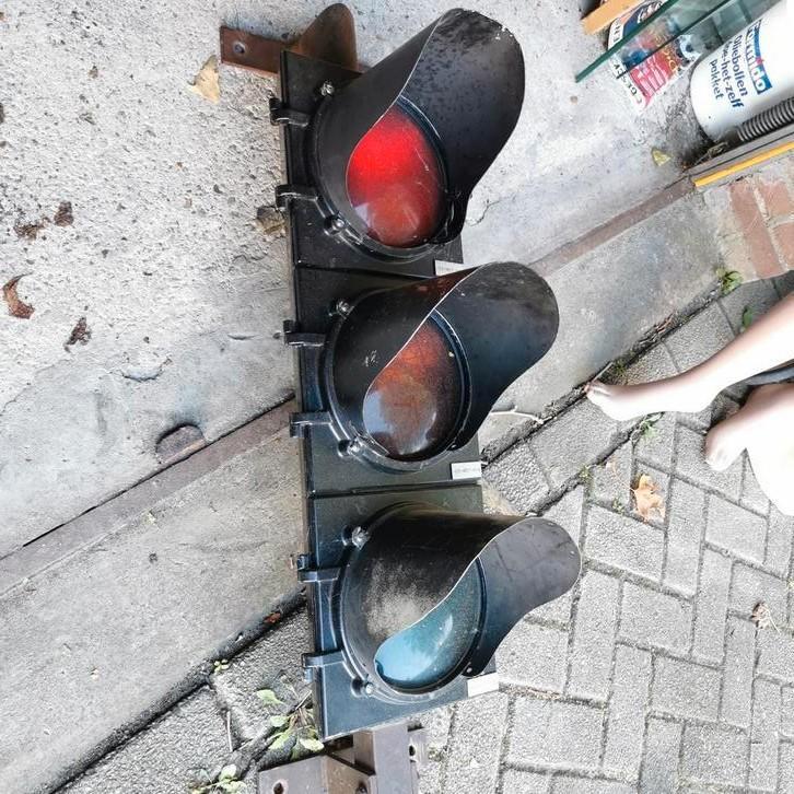 Authentiek Verkeerslicht Stoplicht vintage lamp mancave, Antiek en Kunst, Antiek | Overige Antiek, Ophalen