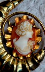 Vintage echte gesneden schelp cameo pin broche en hanger dam, Ophalen of Verzenden, Overige materialen